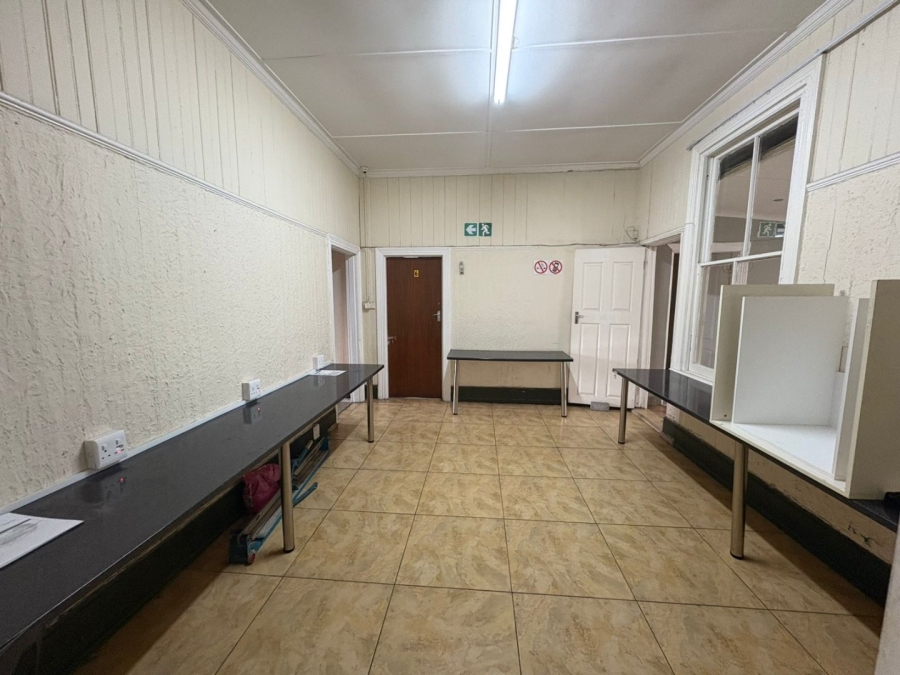 10 Bedroom Property for Sale in Quigney Eastern Cape